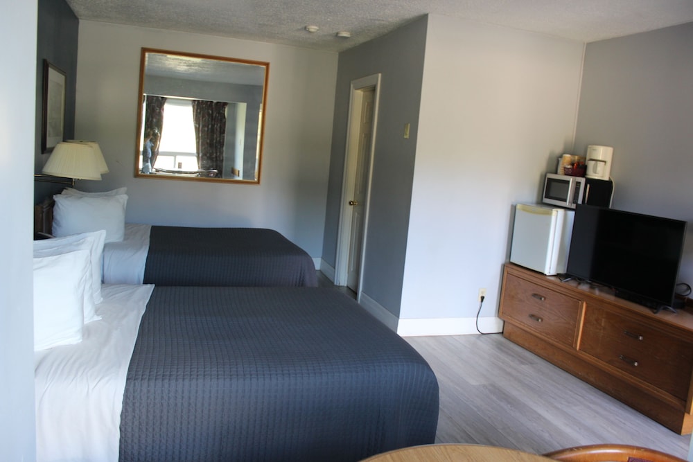 Bancroft Inn and Suites 11/39