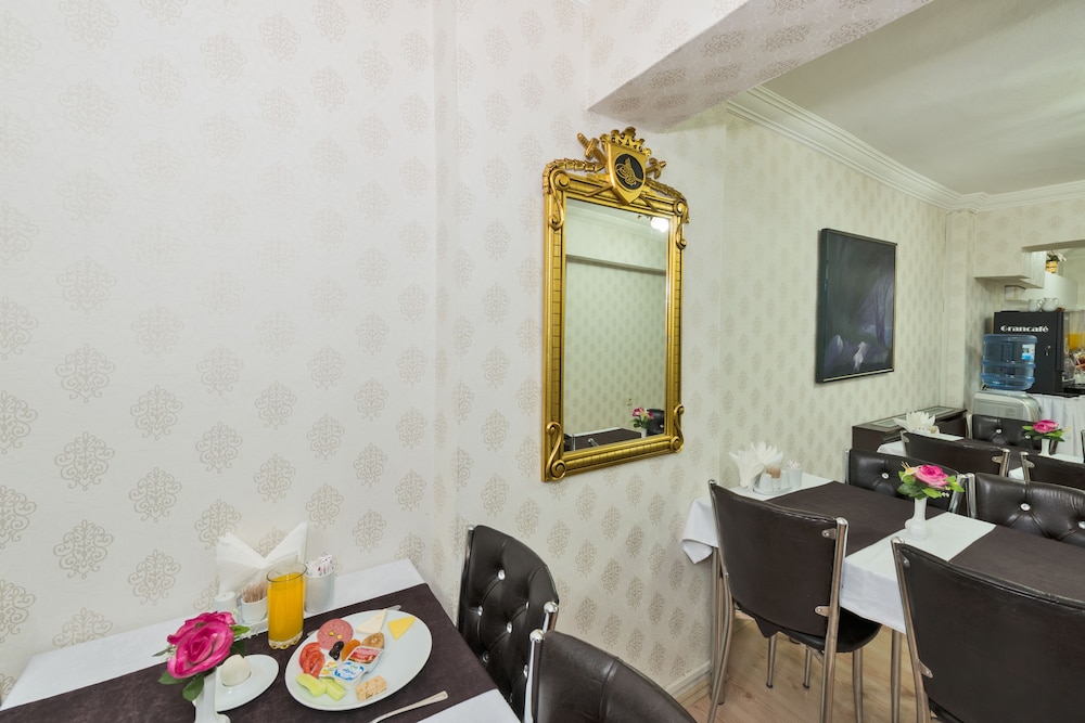 Le Safran Palace Hotel 35/46