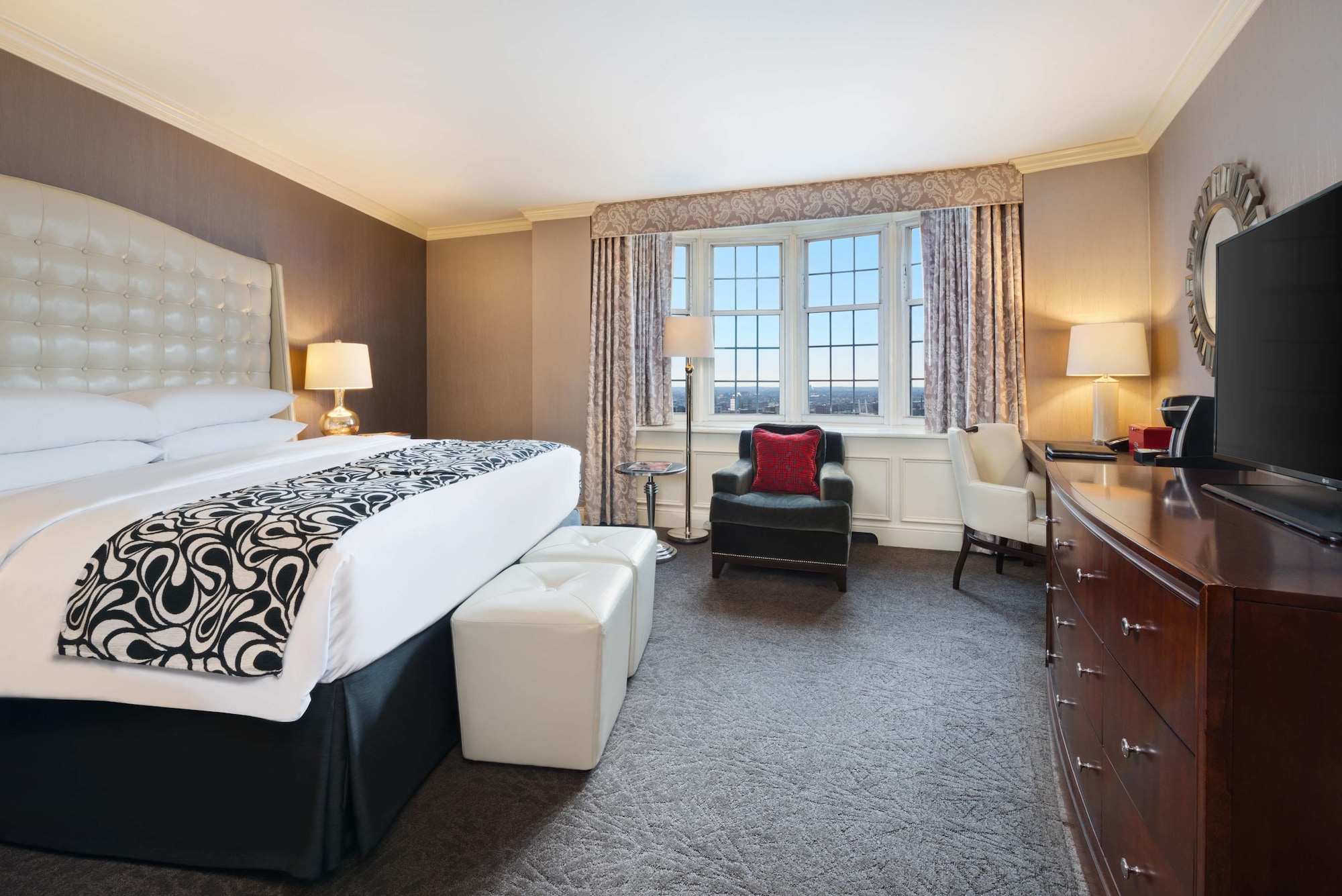 PFISTER, PREMIER, KING BED