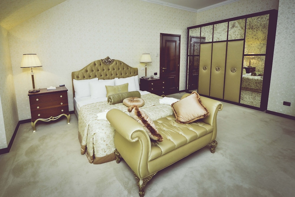 QAFQAZ RESORT HOTEL 8/50