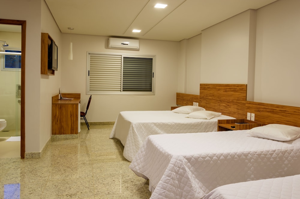 Lindoya Hotel 9/50