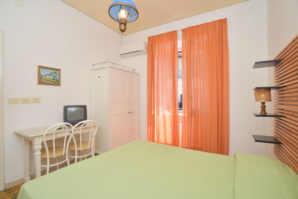 HOTEL VILLA TINA 15/56