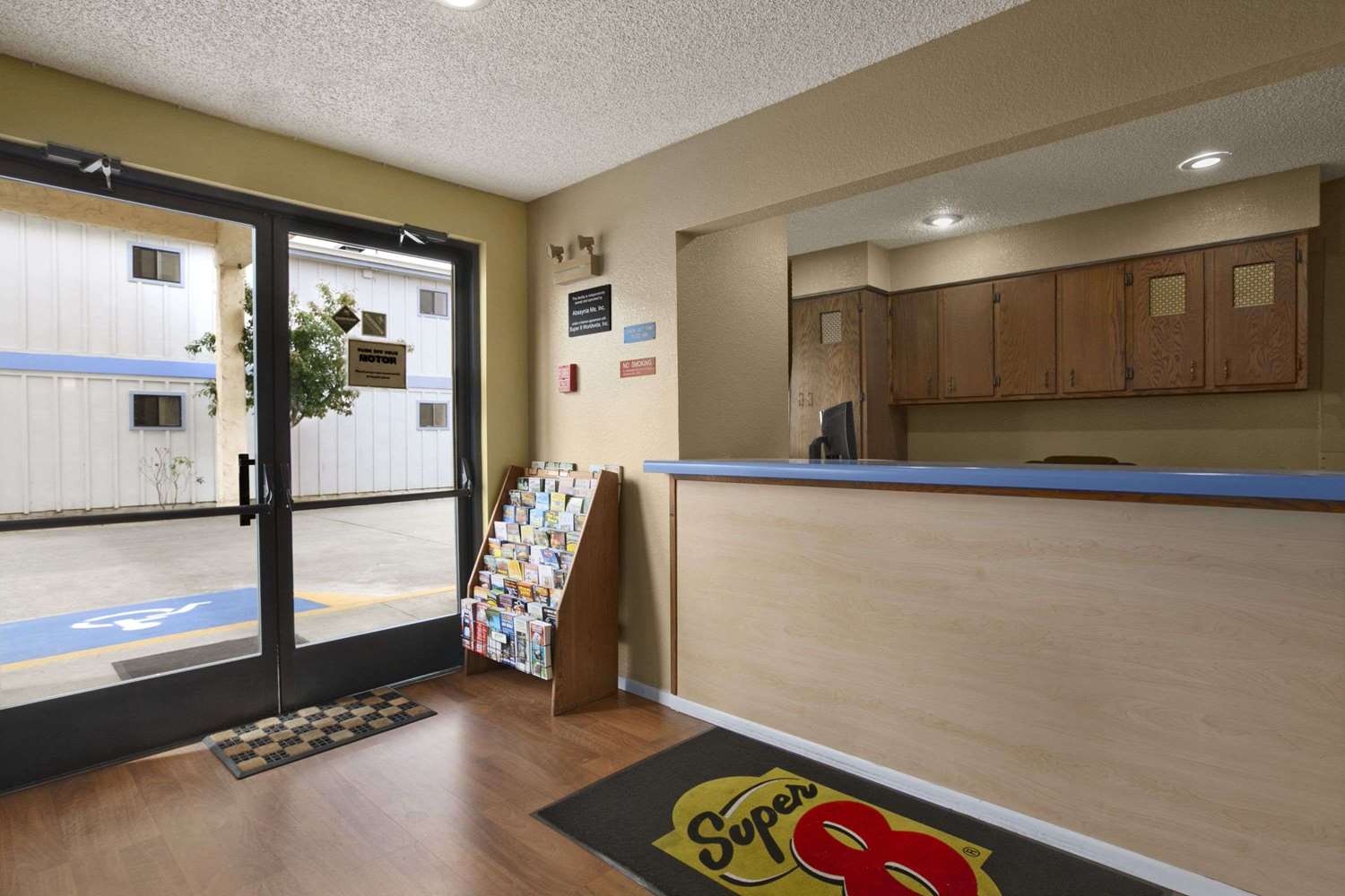 Super 8 By Wyndham Arcata 3/31