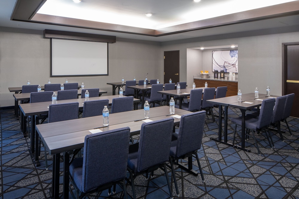 Courtyard By Marriott Decatur 35/50