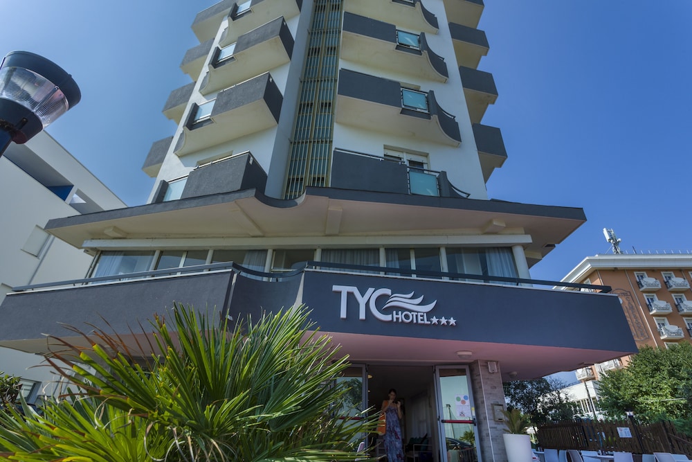 Tyc Hotel 1/19