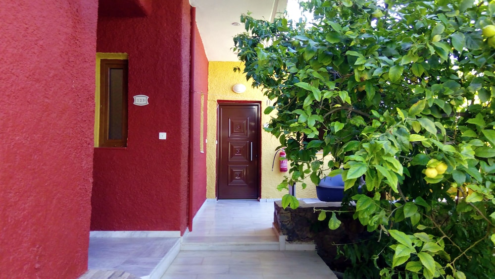 Katerini Apartments 42/47
