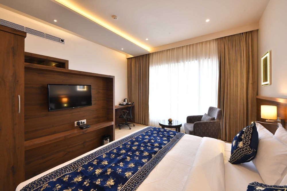 Palette - Hotel Royal Palace Morbi 26/50