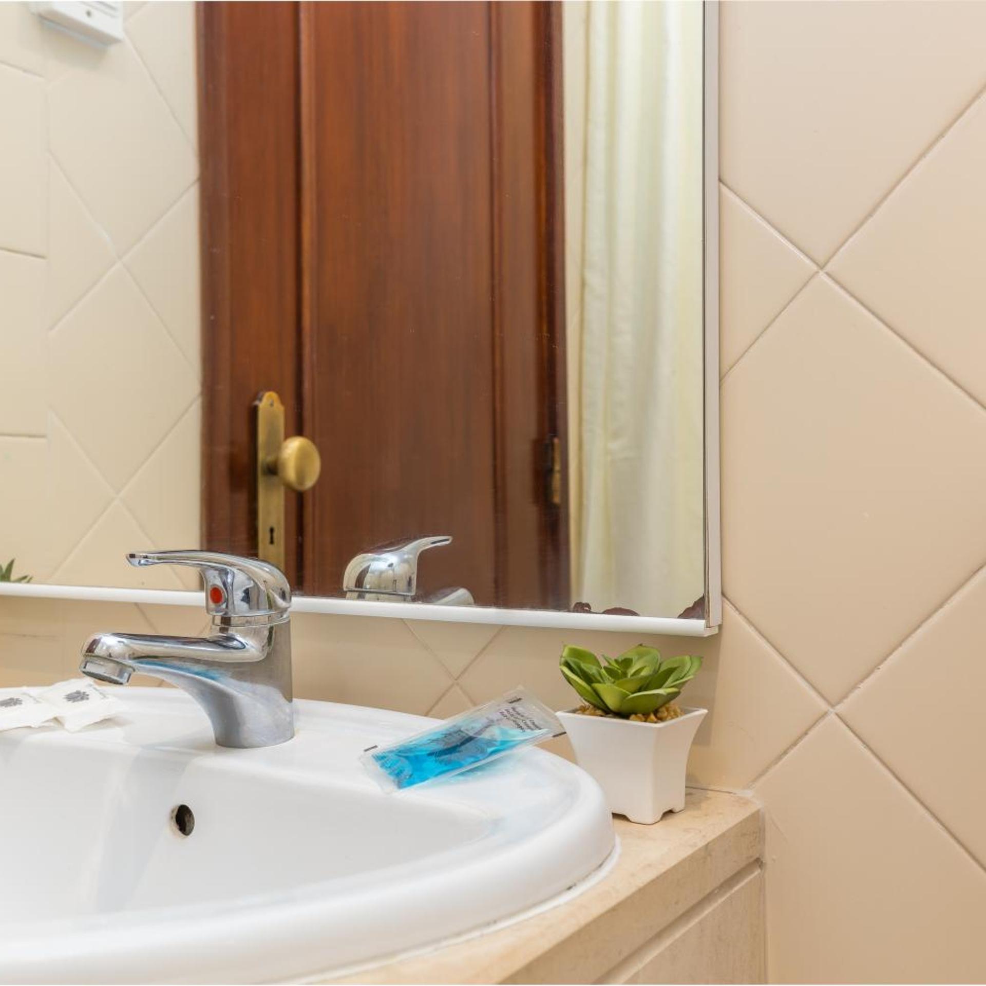 HOTEL RESIDENCIAL COLIBRI 50/50