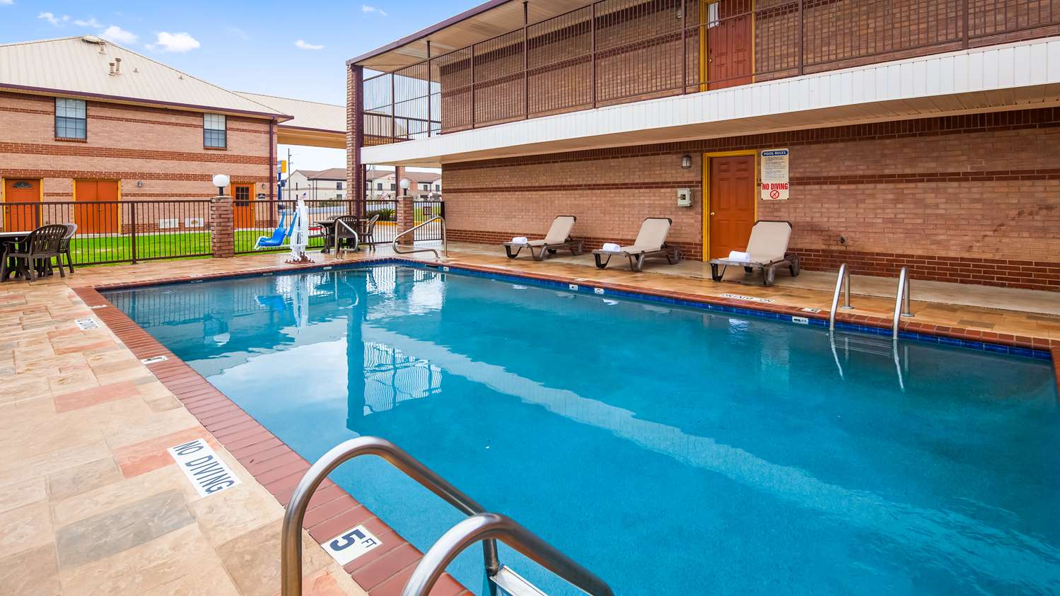 Best Western Executive Inn Marshall 7/7