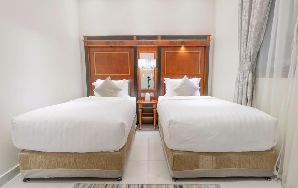 فندق بيوت مكين من ورويك(Makeen Home) 40/98