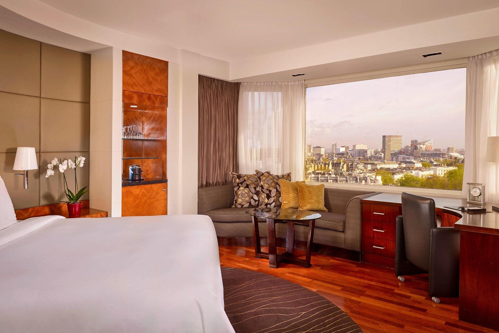 جناح تنفيذي بسرير كينج، The Park Tower Knightsbridge, a Luxury Collection Hotel, London 2/4