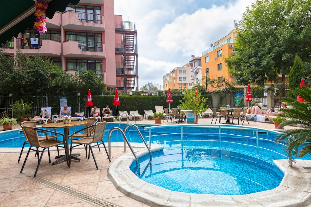 Hotel L&B Sunny Beach 46/50