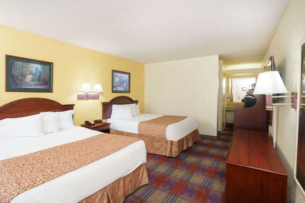 Room, 2 Queen Beds, Accessible