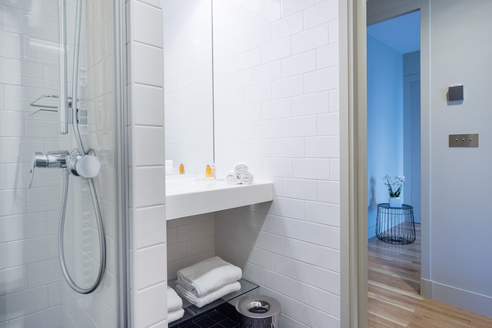 Suites Et Hotel Helzear Etoile 18/56