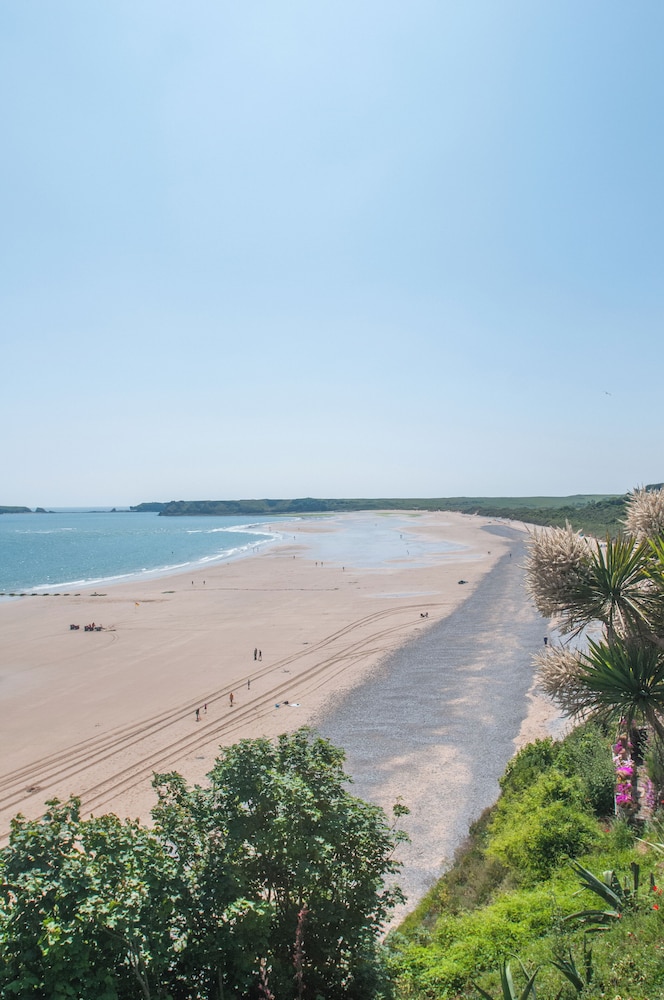 The Belgrave Hotel Tenby 53/62