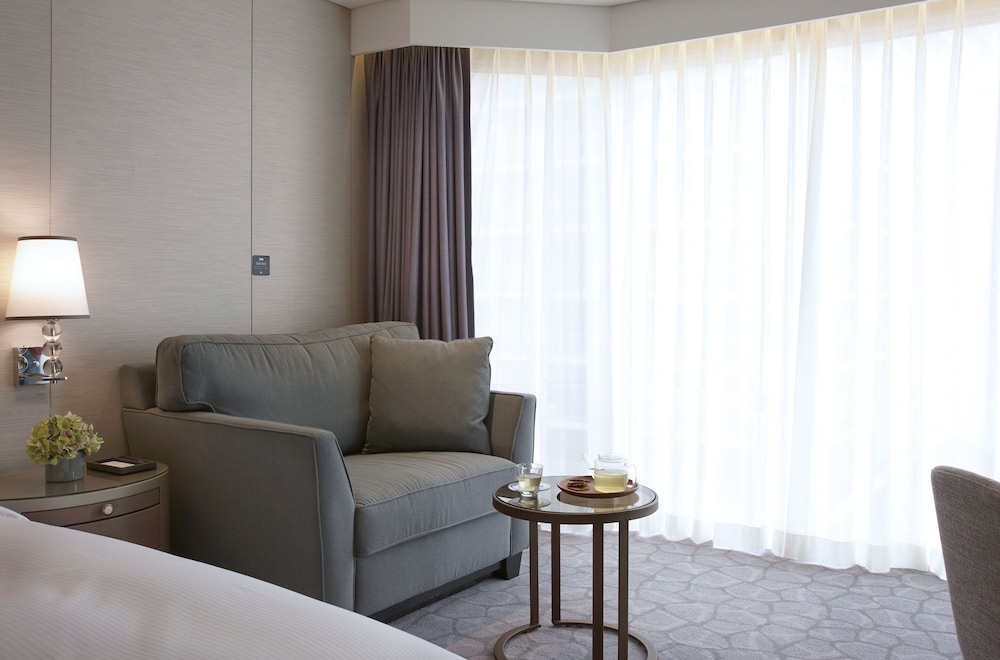 Paradise Hotel Busan 42/75