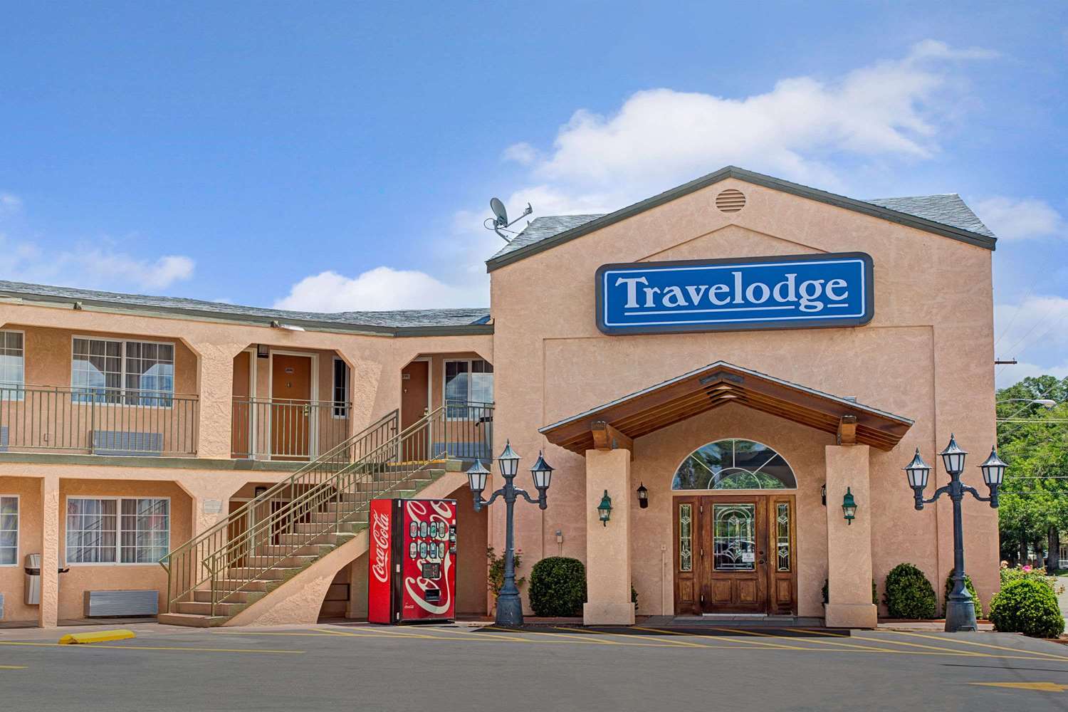 Travelodge By Wyndham Bishop in BISHOP - CA