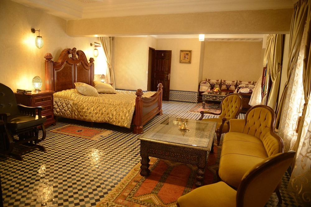 Riad El Yacout 45/70