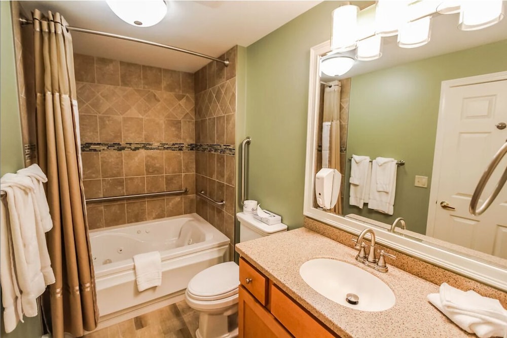Innseason Resorts Harborwalk 48/50