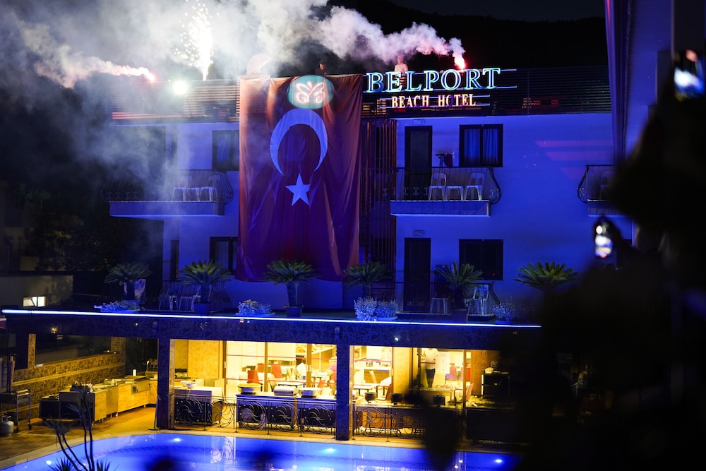 Aleria Belport Beach Hotel 9/71