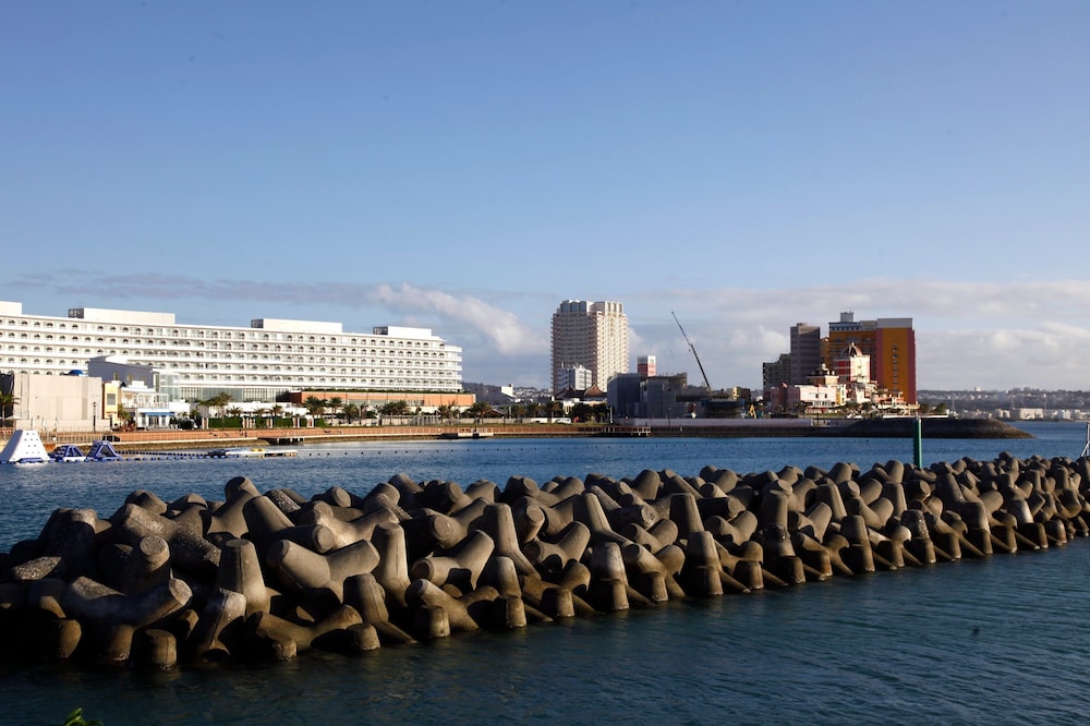 Mango Resort Okinawa Chatan 75/88