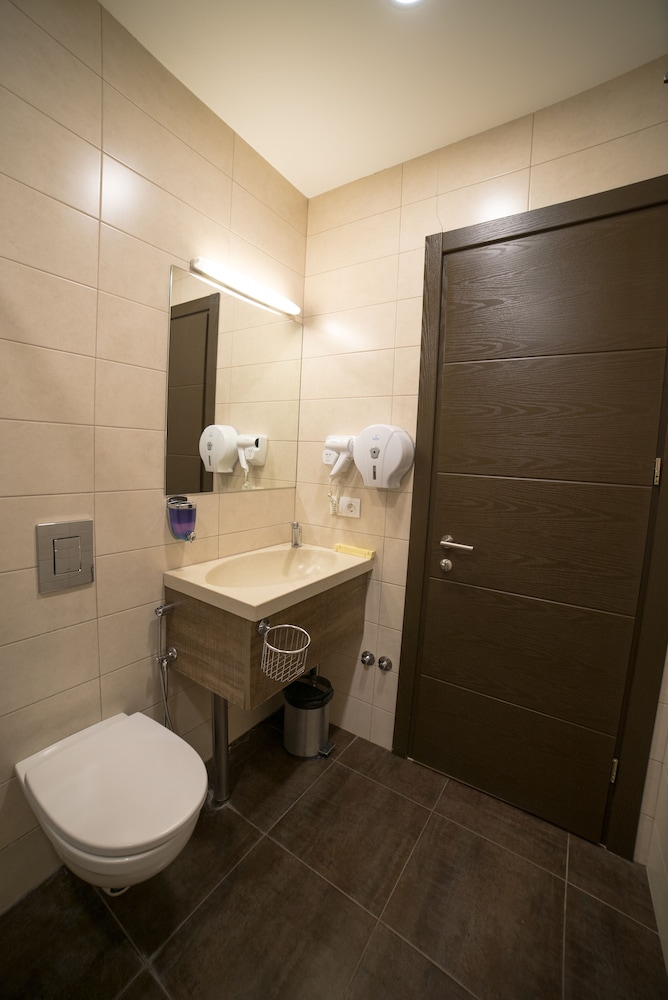 Betlem Hotel, Tbilisi 49/50