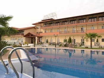 Famissi Eden Hotel 1/47