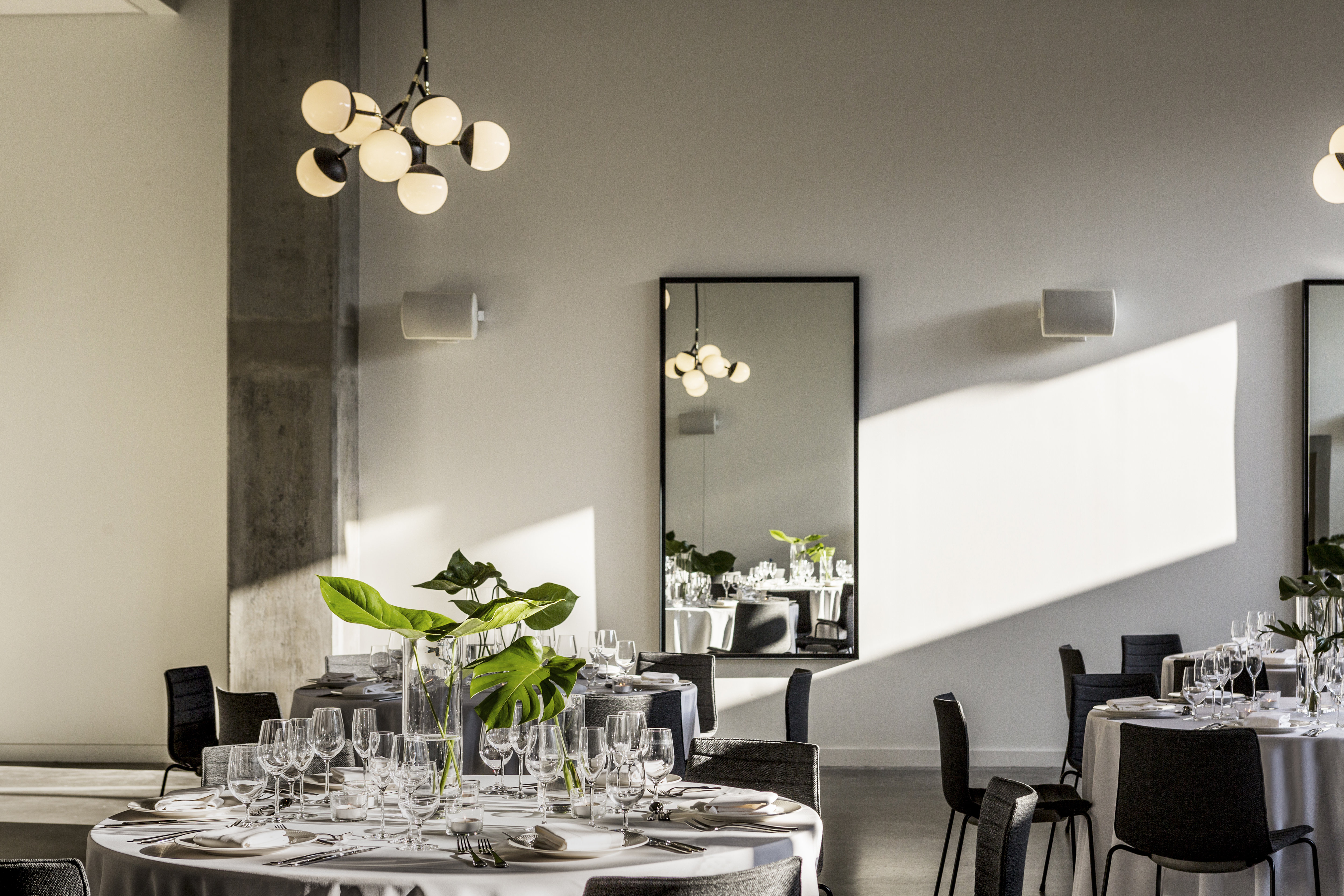 KIMPTON EVERLY HOTEL 76/80