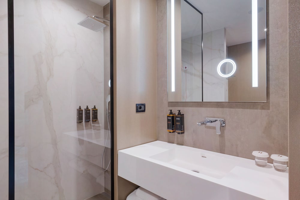 Mercure Oradea 36/42