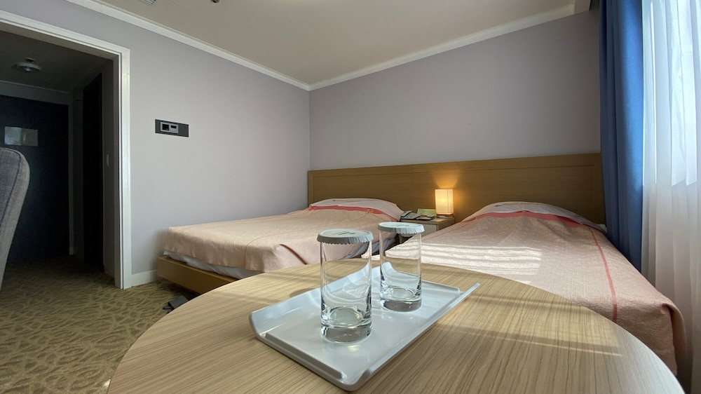SUANBO SANGNOK Hotel 7/27