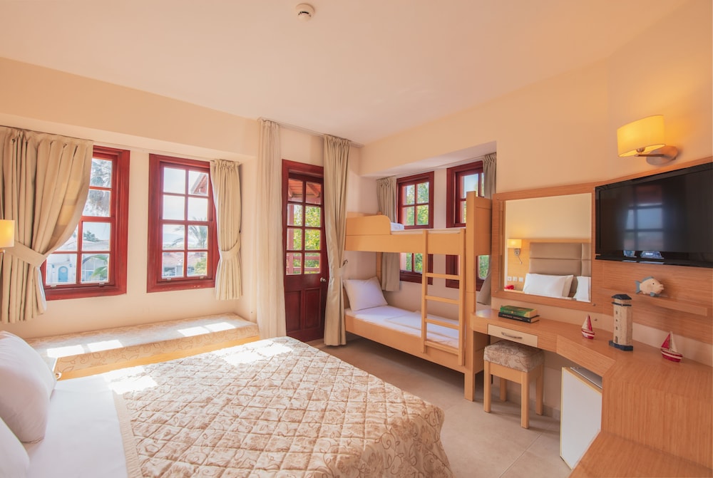 Alize Hotel 30/83