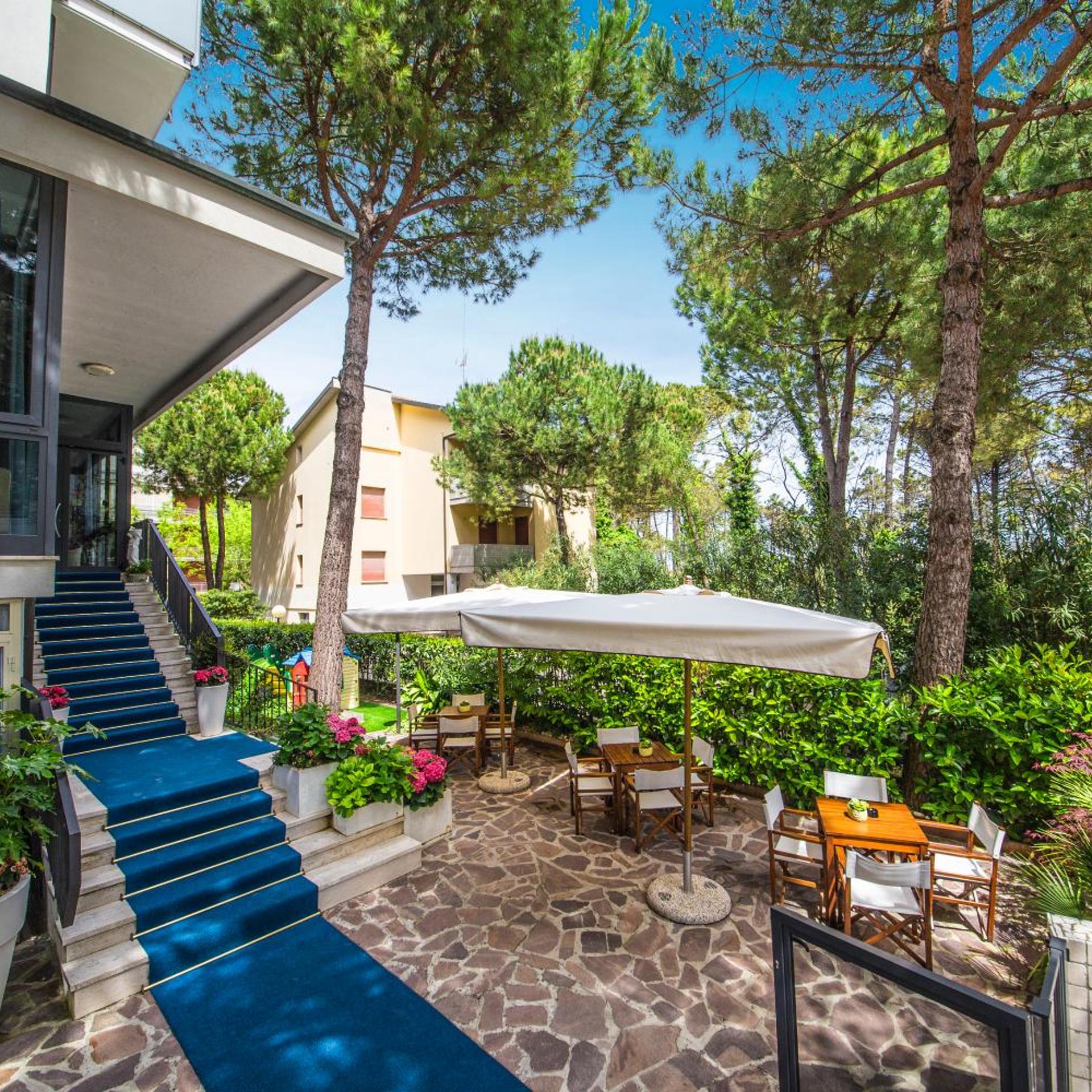 Hotel Renzo 44/50
