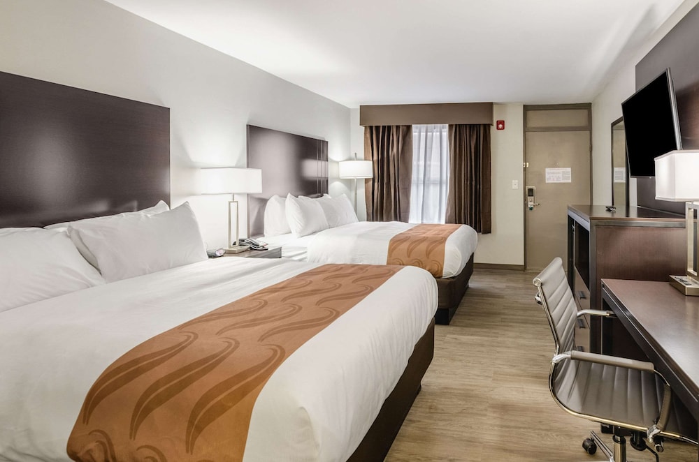 Quality Inn Bristol Pinnacle Area 10/28