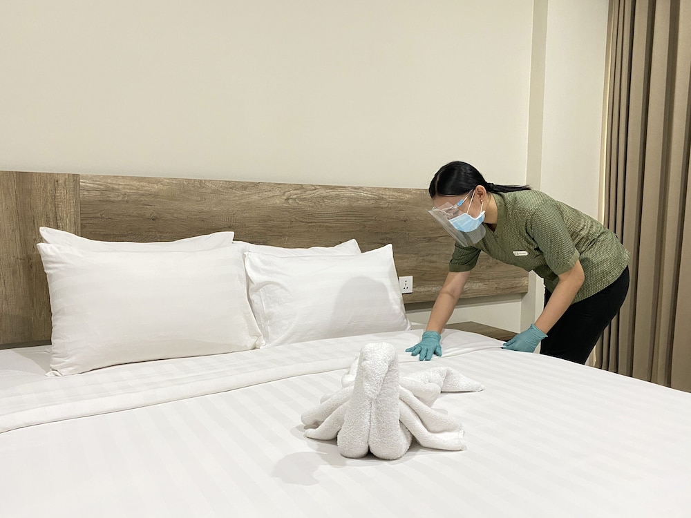Grande Valore Hotel and Serviced Apartment (ex Oakwood Residence Cikarang) 33/68