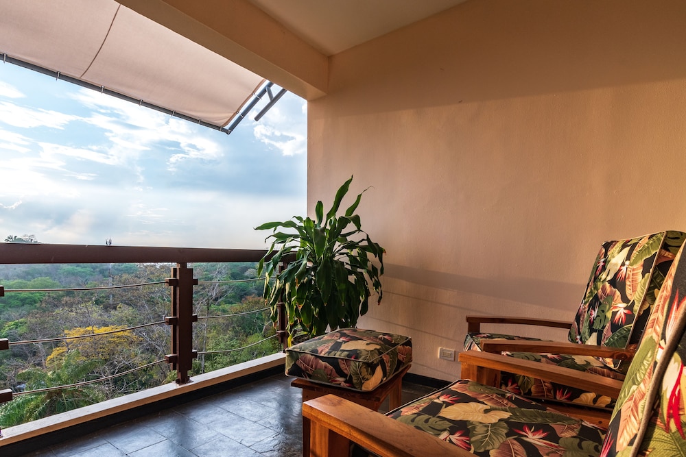 Gaia Hotel and Reserve 2/37