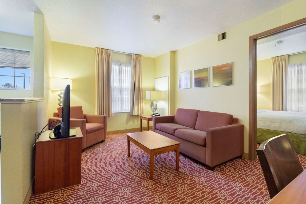 Towneplace Suites By Marriott Virginia Beach 31/55