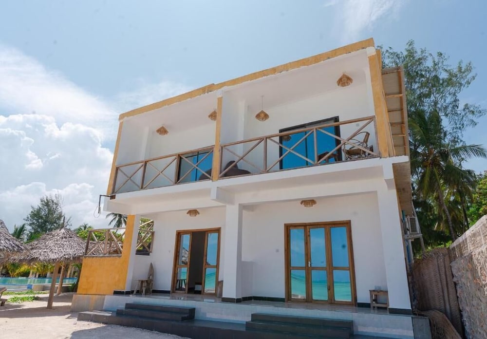 Jambo Resort by Mambo Hotels 1/50