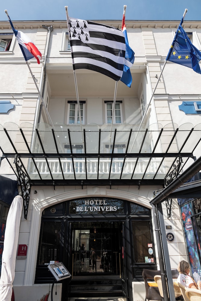 Hotel De L Univers 2/69