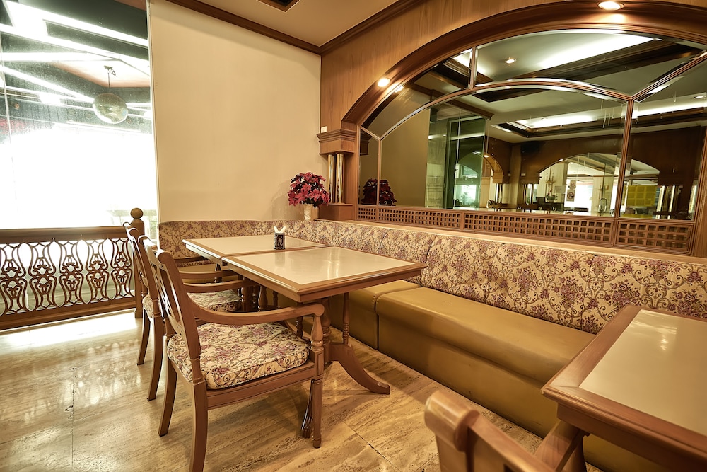 Kosit Hotel Hatyai 47/66
