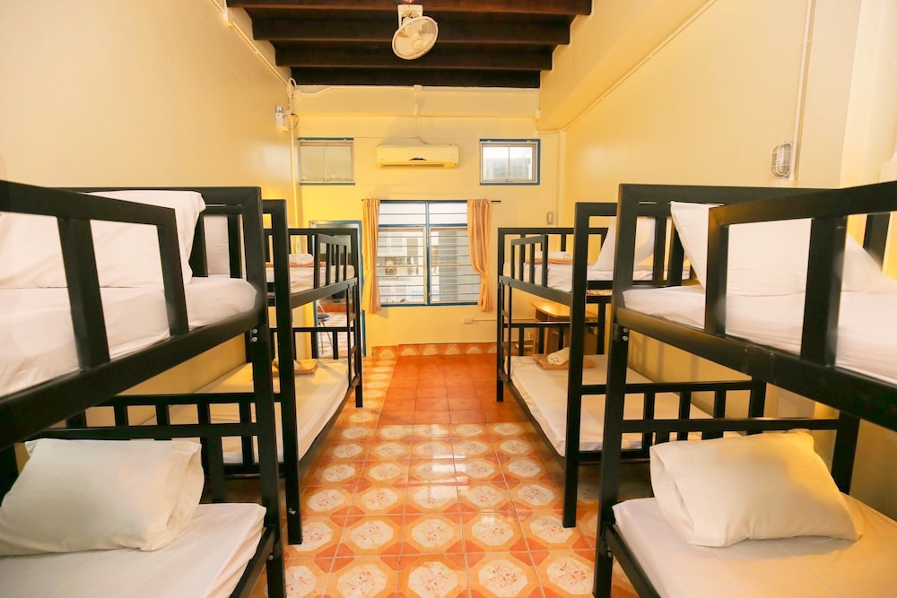 Phuket Old Town Hostel 48/61