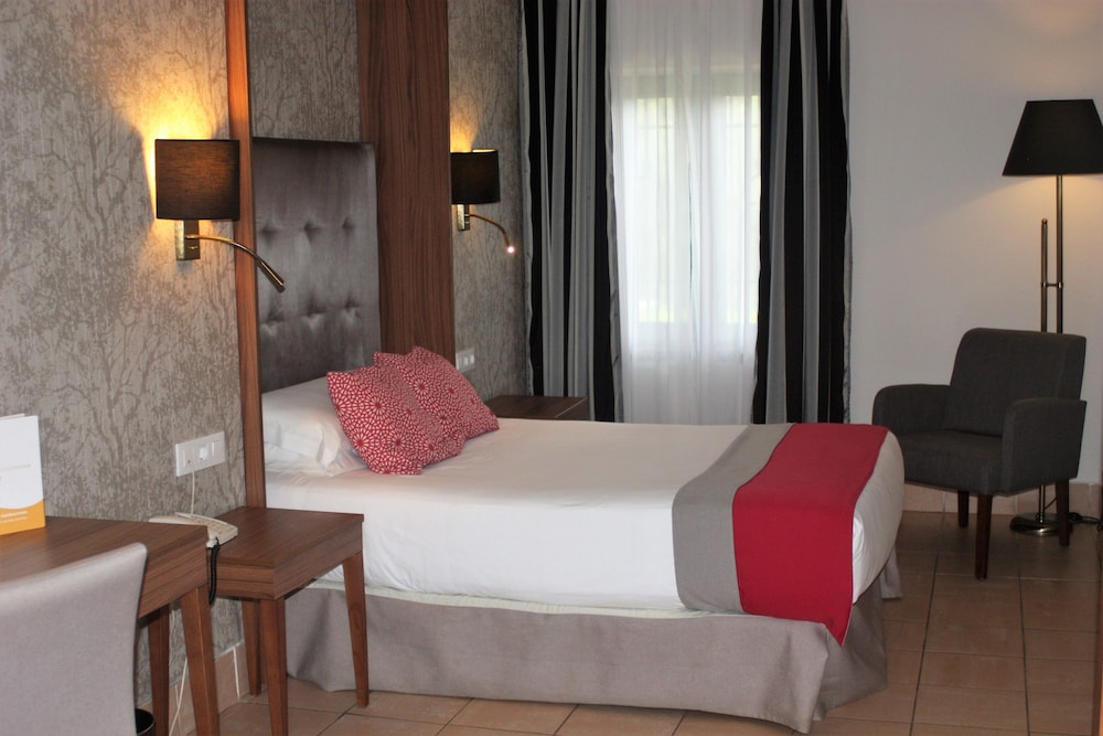 Hotel Oromana 30/75