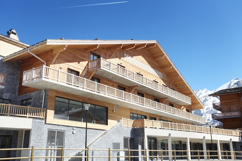 Hôtel Odalys Prestige Le Chamois 1/36