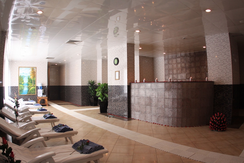 Inter Luxury Hotel 35/75