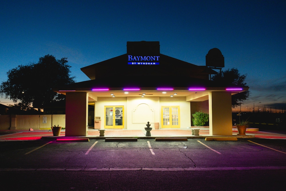 Baymont by Wyndham Fort Stockton 3/52