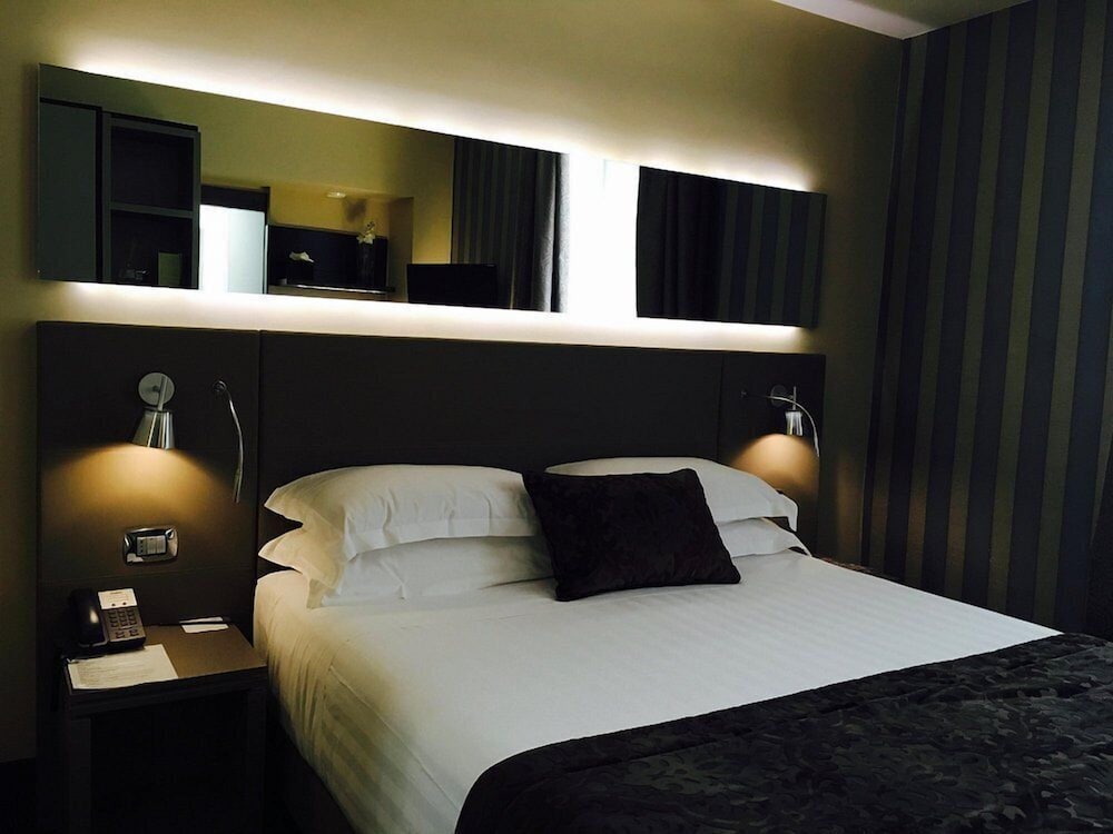TREVI PALACE HOTEL 29/62