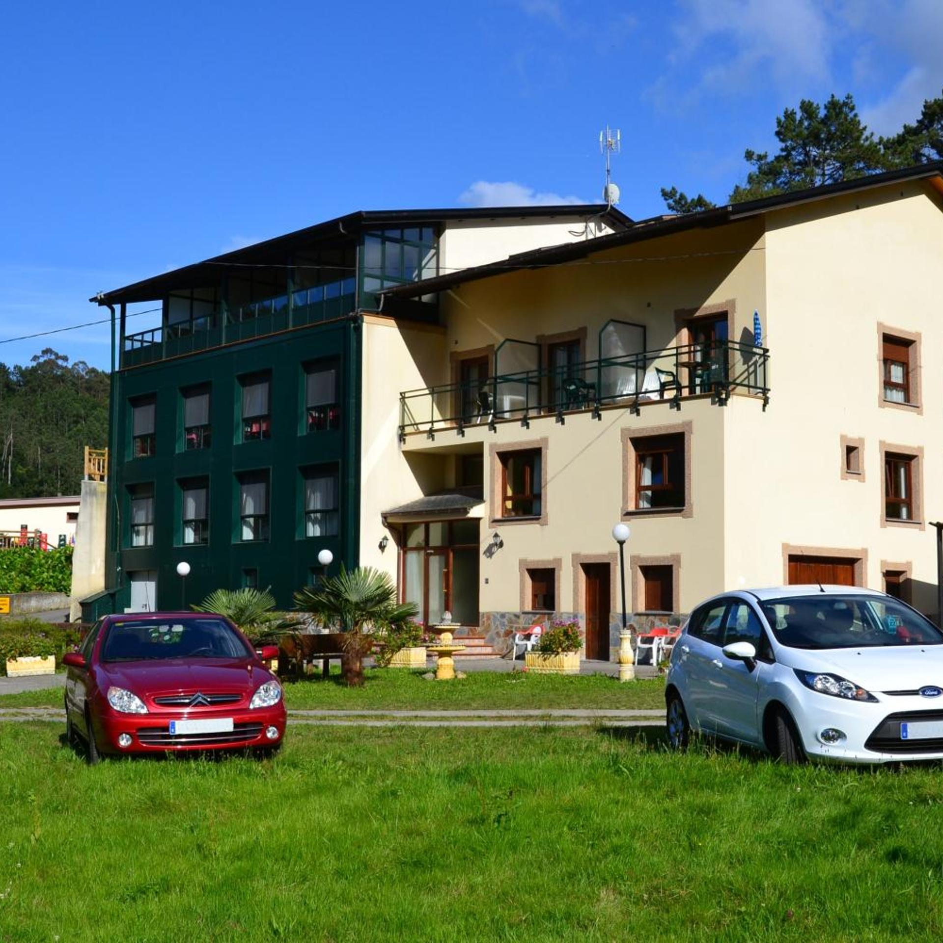 Hotel Restaurante Canero 30/37