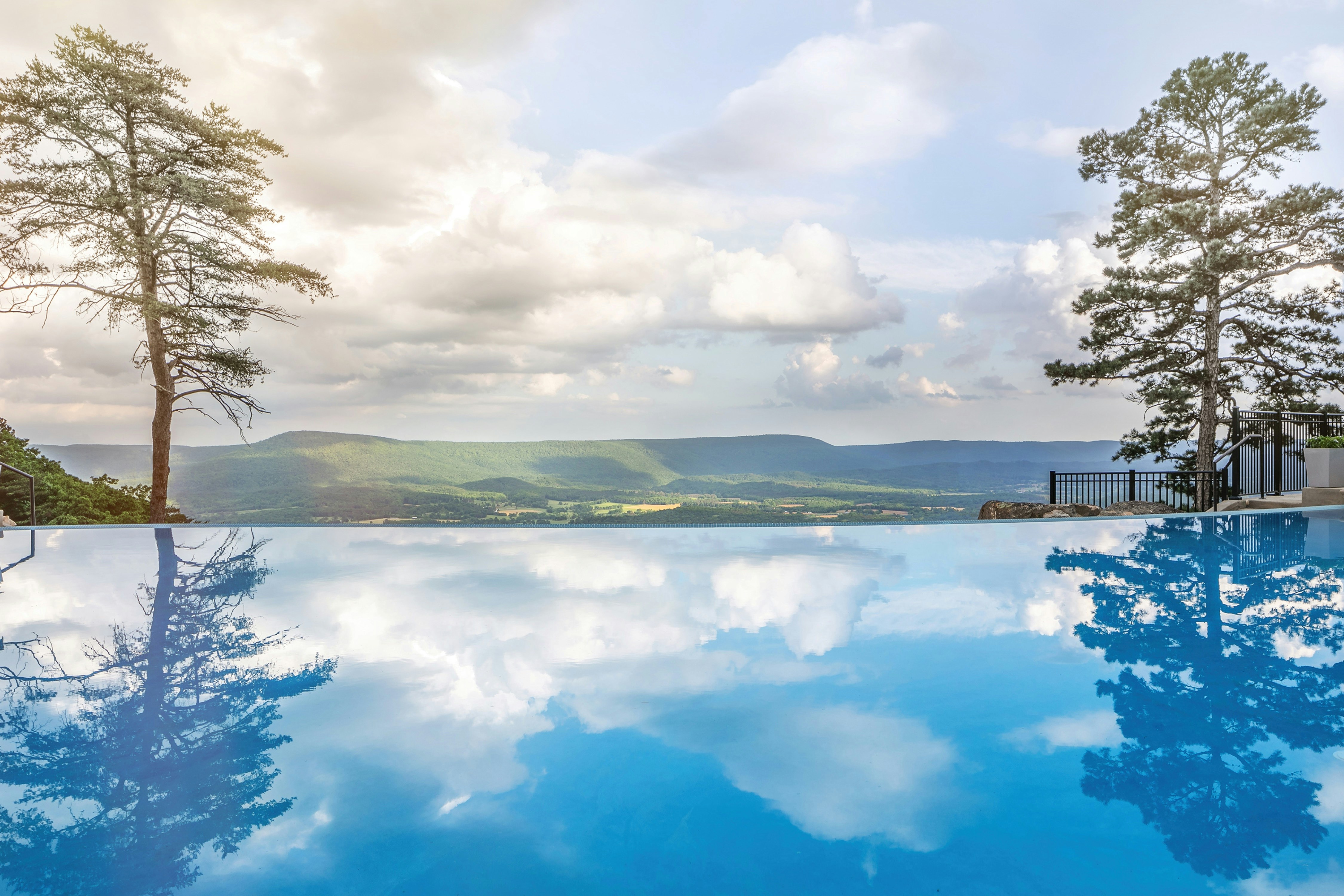 Cloudland at McLemore Resort Lookout Mountain, Curio Hilton 53/58