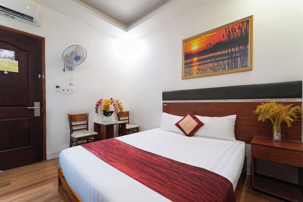 Collection O Eva Hotel District 8 Near Ben Thanh Market 19/39