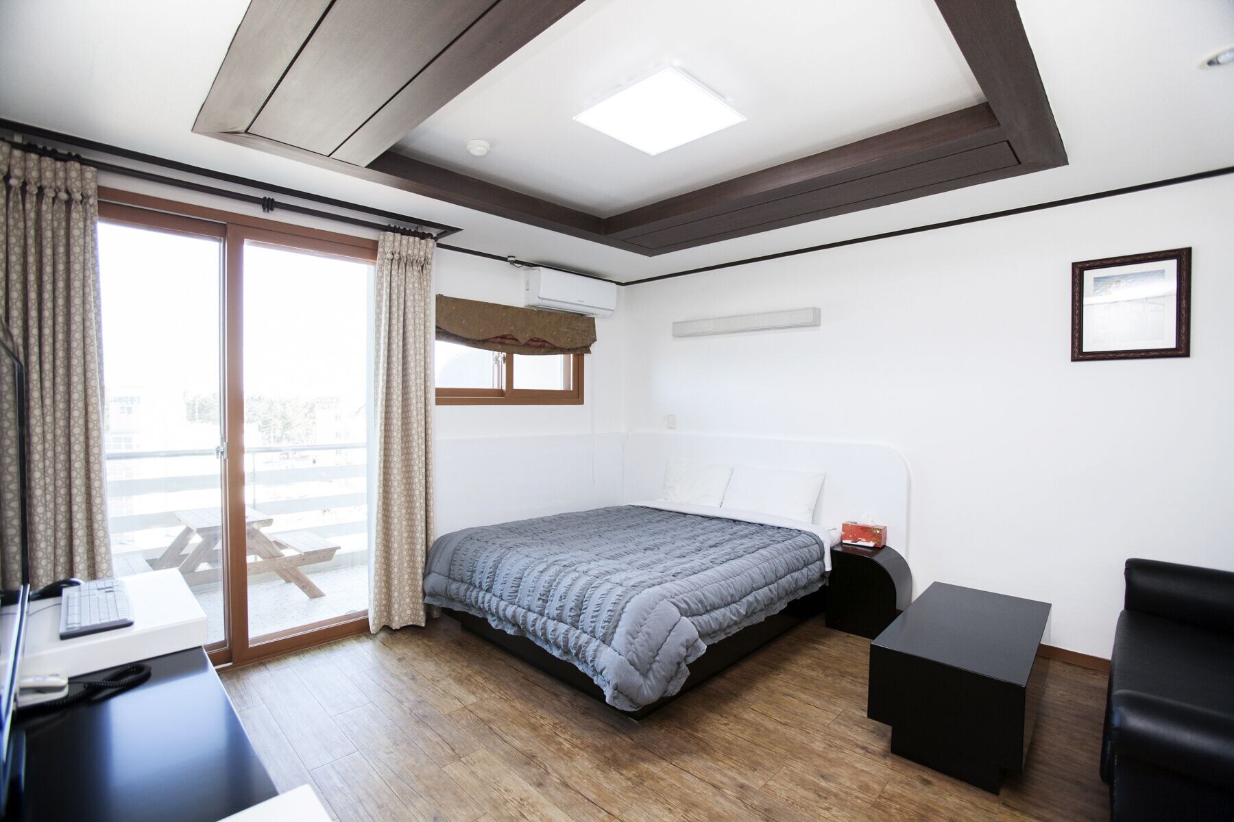 SENIOR, DOUBLE BED, OCEAN VIEW