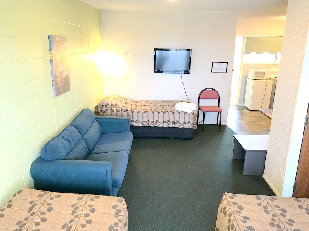 Greenview Motel 28/50